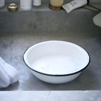 Balja, liten, vit, Meraki Produktkategori: Köksdetaljer. Köp hos Byggnadsvardskompaniet.se