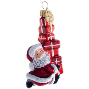 Julhänge Tomte med paket Produktkategori: . Köp hos Byggnadsvardskompaniet.se