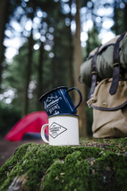 Emaljmugg – Gul “The Adventure Begins” Produktkategori: Hemliv. Köp hos Byggnadsvardskompaniet.se