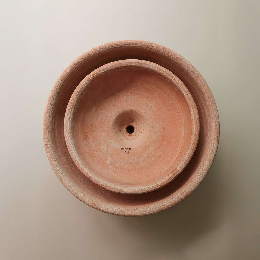 Ada skål i terrakotta – Bergs Potter Produktkategori: Krukor och Keramik. Köp hos Byggnadsvardskompaniet.se